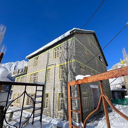 Snowflake Homestay Gondhla Exterior photo