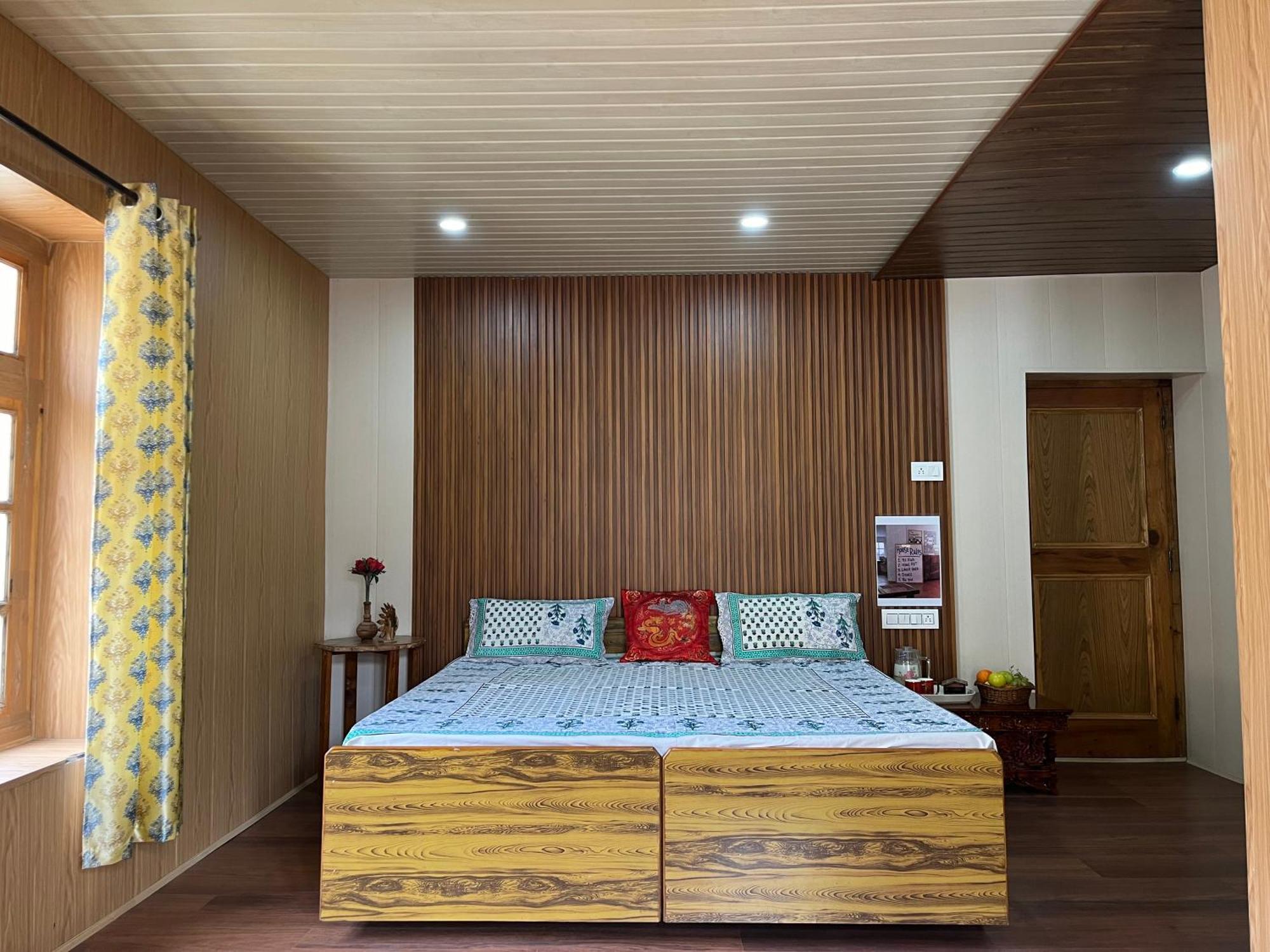 Snowflake Homestay Gondhla Exterior photo
